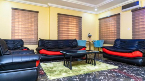Impeccable 2-Bed Apartment in Accra
